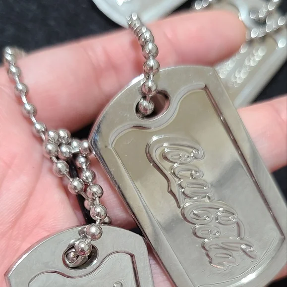 Coca-Cola Set of 2 Dog Tags - Picture 2 of 4